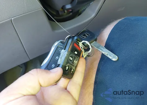 2009 Honda Odyssey Ex-L z USA, uszkodzony, nr VIN 5FNRL38709B049456